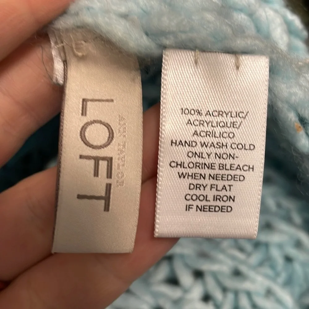 LOFT two toned knit scarf